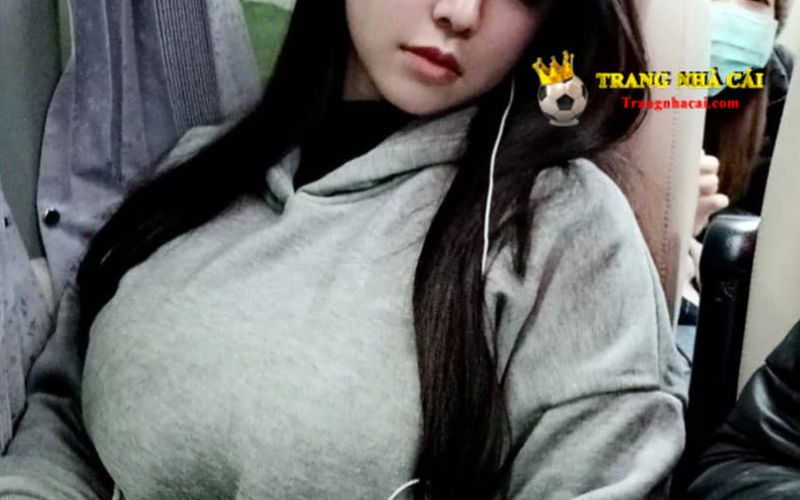 Nhan sắc xinh đẹp của cô nàng hot girl facebook