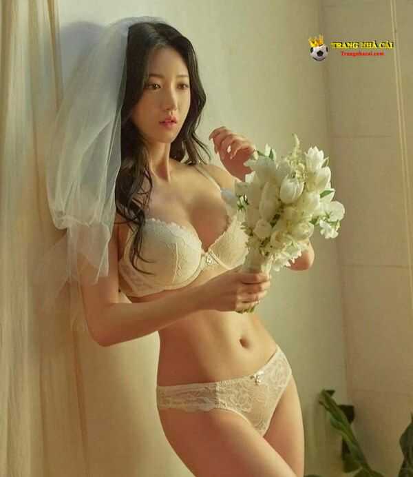 Nét đẹp vừa quyến rũ vừa trong sáng của hot girl 