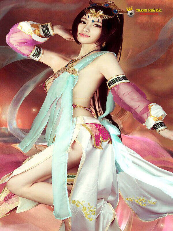 Cosplay Điêu Thuyền cực sexy và hút mắt