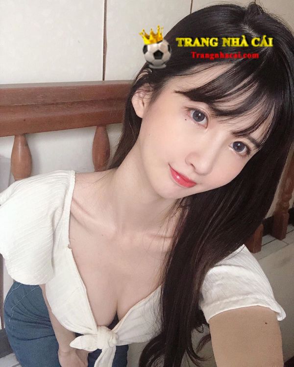 Vẻ đẹp tự nhiên của gái xinh VN làm say đắm lòng người