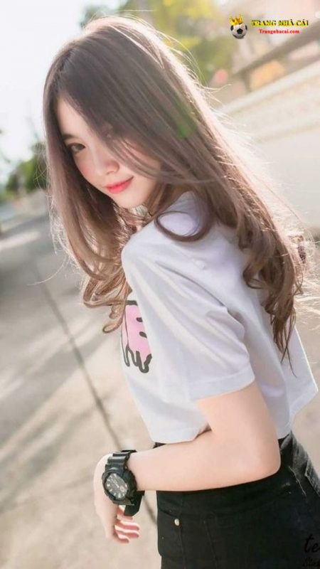 Vẻ đáng yêu và trong sáng trong ảnh gái cute